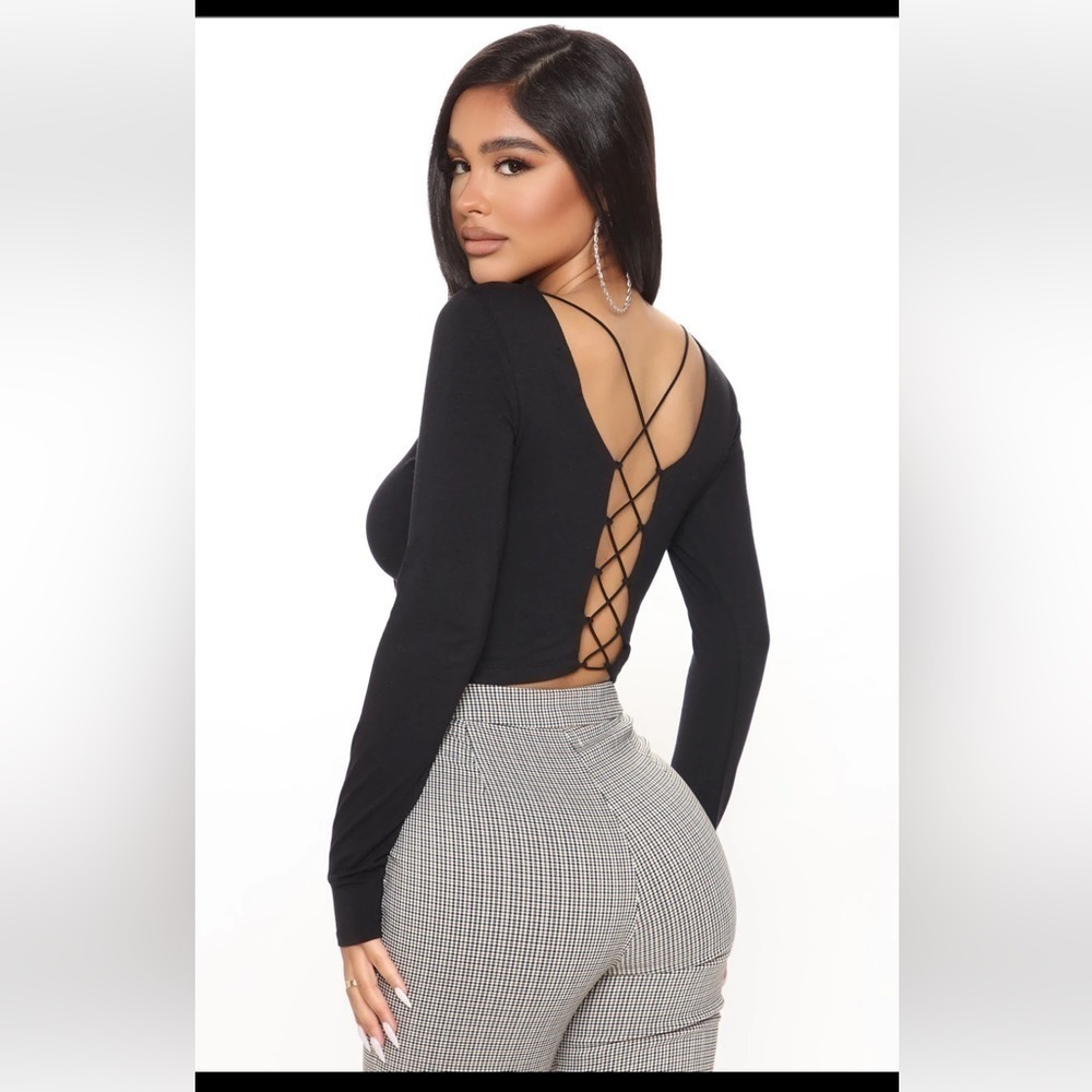 Final Price*FASHION Nova Cross Me Not Long Sleeve Black Top. Size M. P